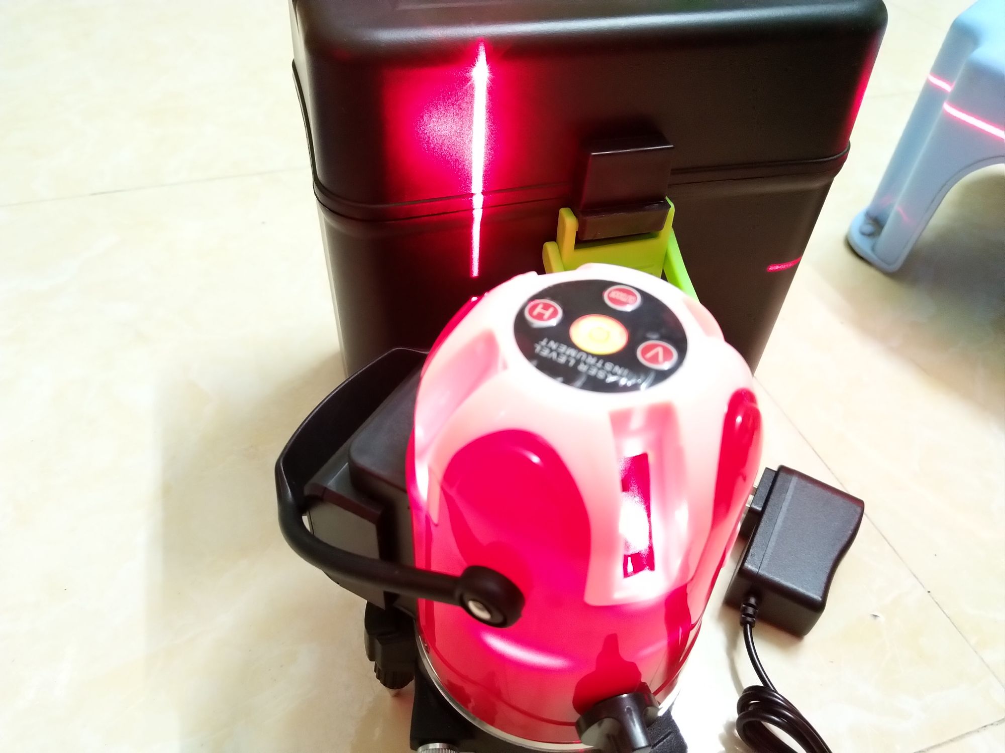 Máy bắn cốt, máy cân mực laser 5 tia đỏ Europro