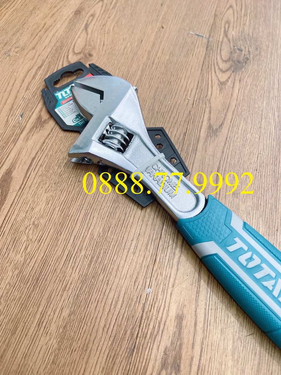 Mỏ lết (12inch) Total THT101126