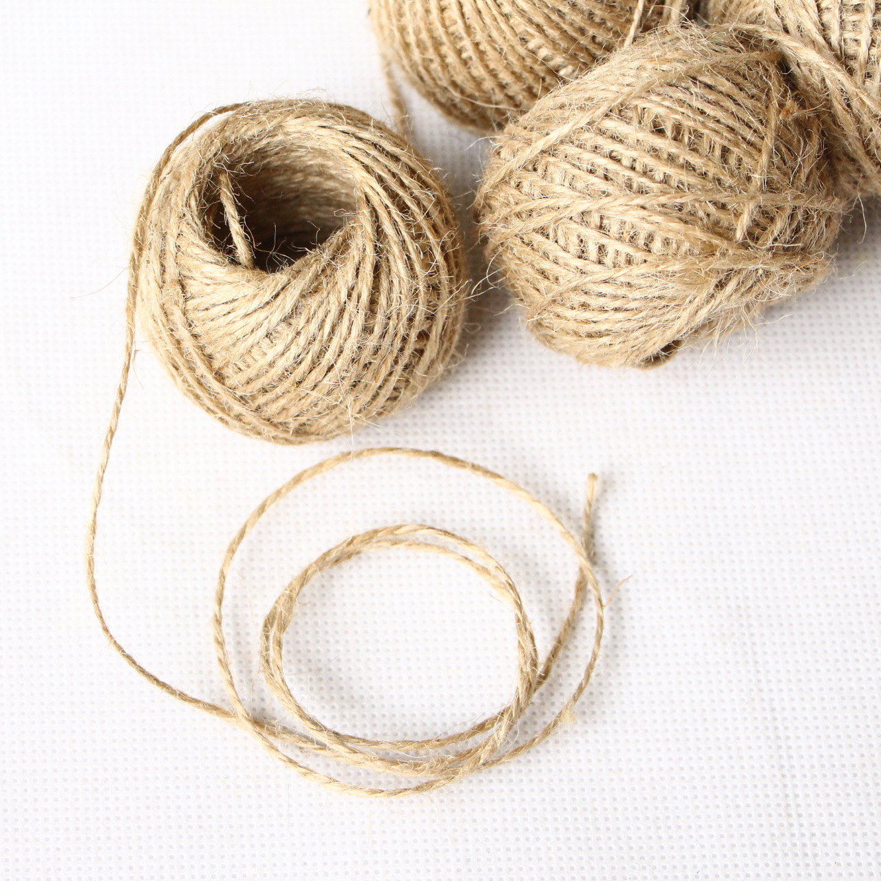10 kẹp gỗ treo ảnh (tặng dây treo)