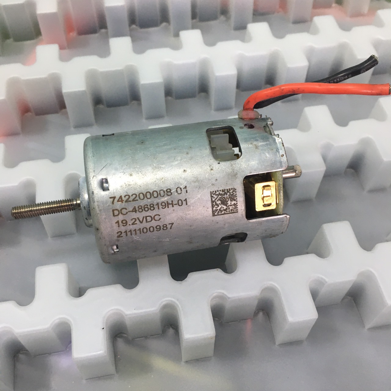 Motor 895 2 bạc đạn xịn sò