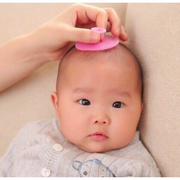 Bàn chải massage gội đầu cho bé