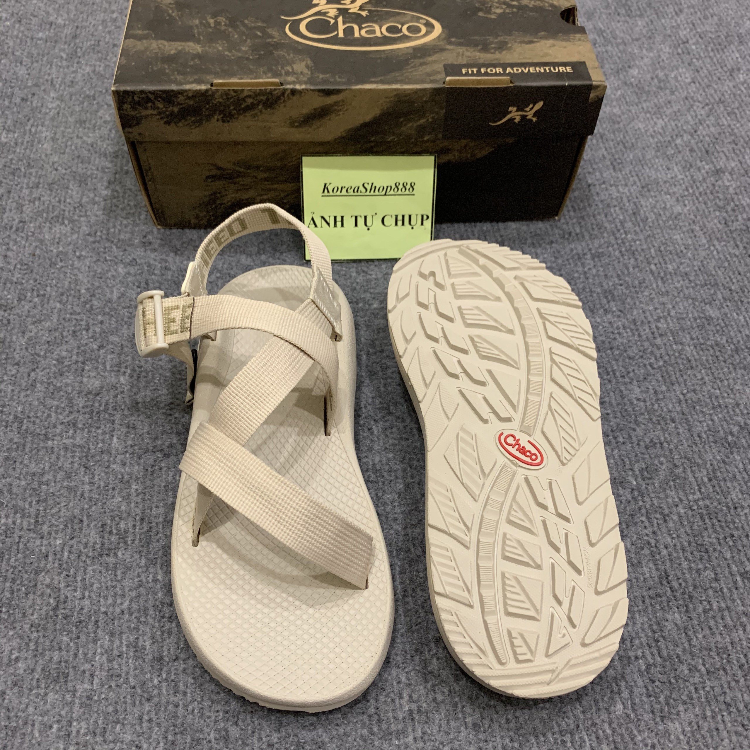 Dép Sandal Nam Chaco Đế Thơm Màu Sữa Mã D198