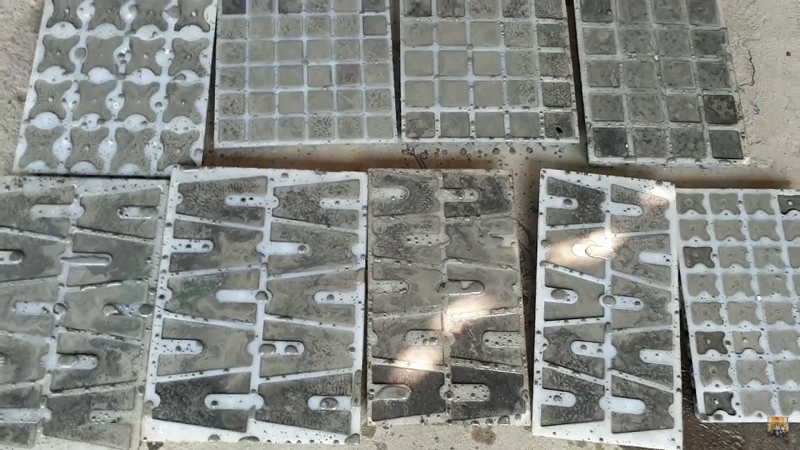 KHUÔN ĐÚC CON KÊ BÊ TÔNG H9 (9CM)