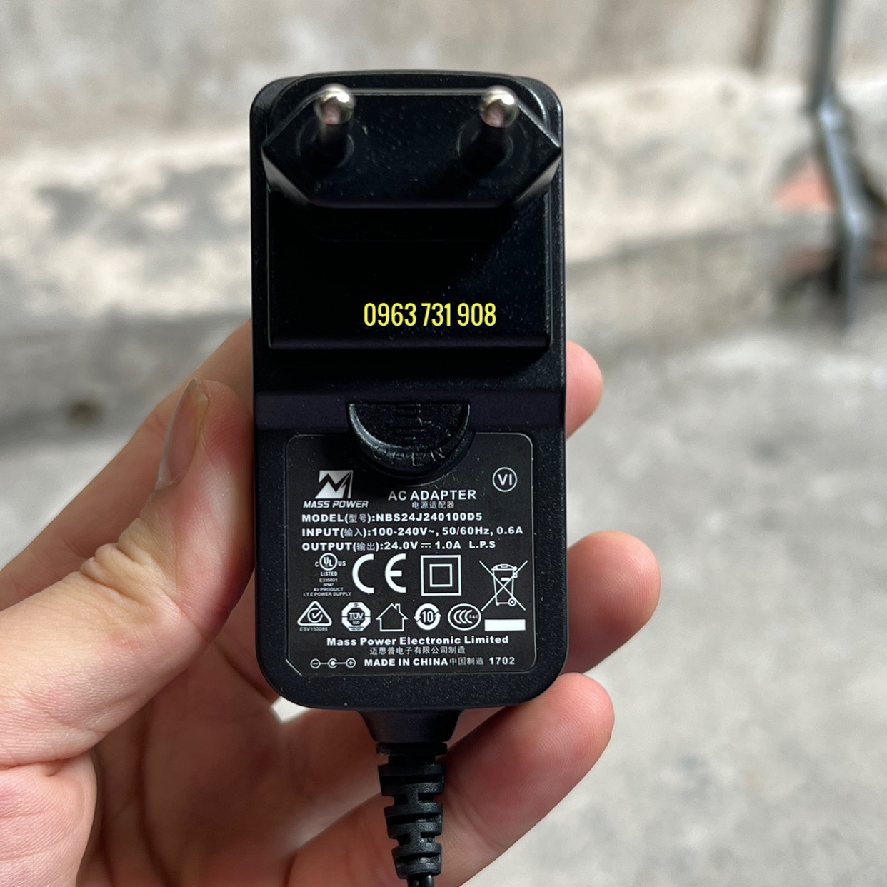 Adapter nguồn 24V-1A loại cao cấp