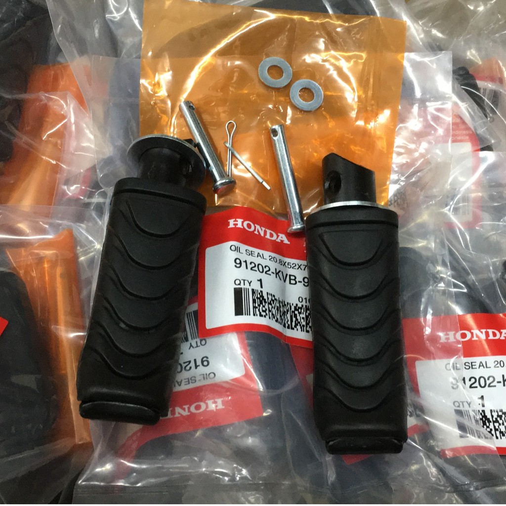 Cụm gác chân sau ab / vario/ vision/ click/ wave 110/ zin honda