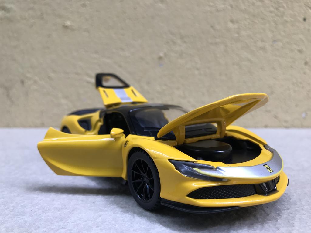 Mô hình Siêu xe Ferrari SF90 2022- 1:32