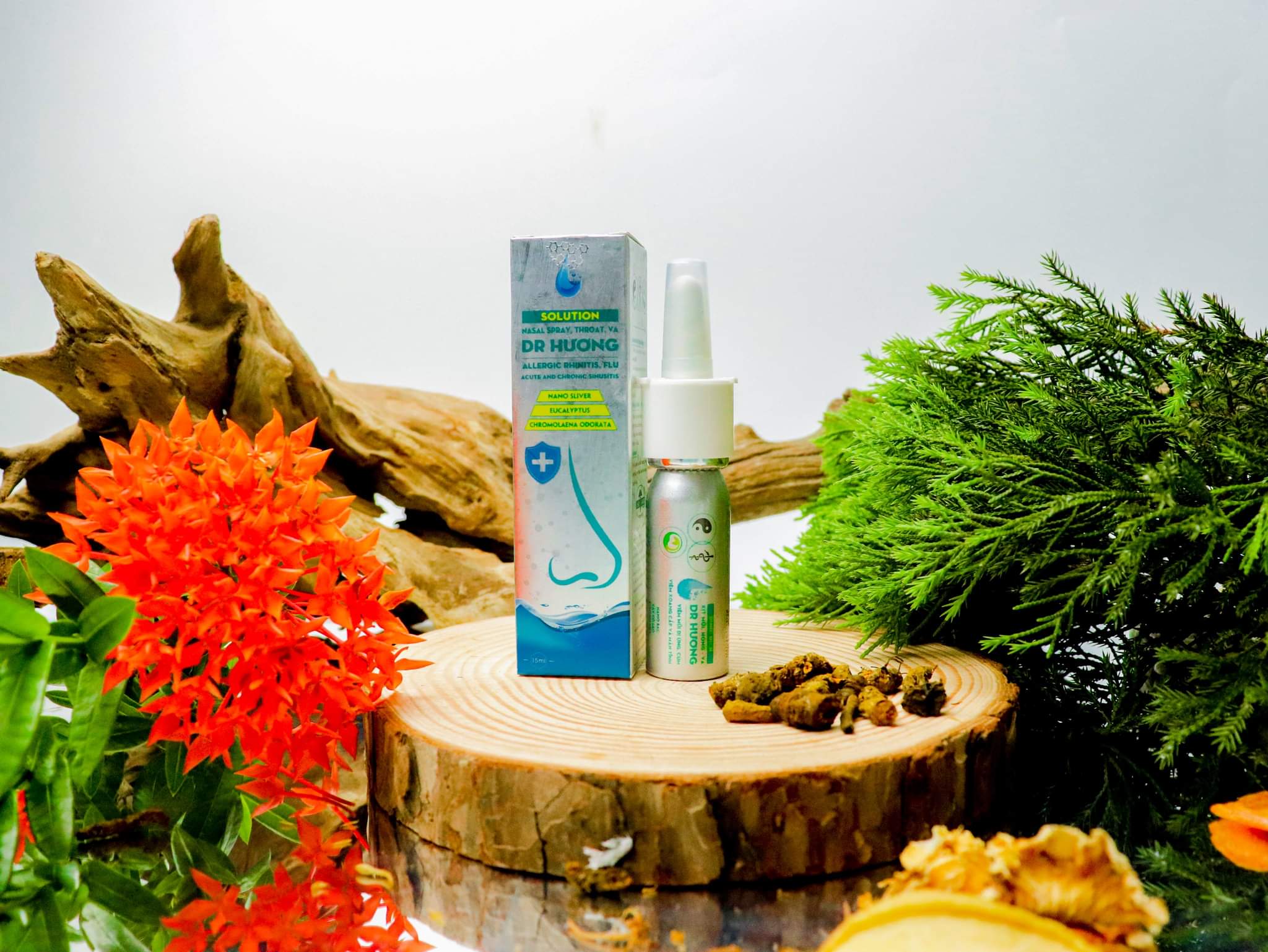 Dung dịch xịt mũi họng Thanh Mộc Hương