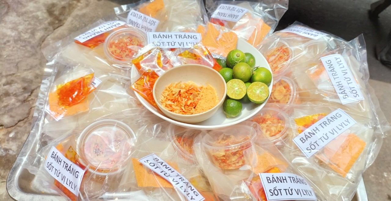 (DẺO CAY) BÁNH TRÁNG CHẤM SỐT TỨ VỊ