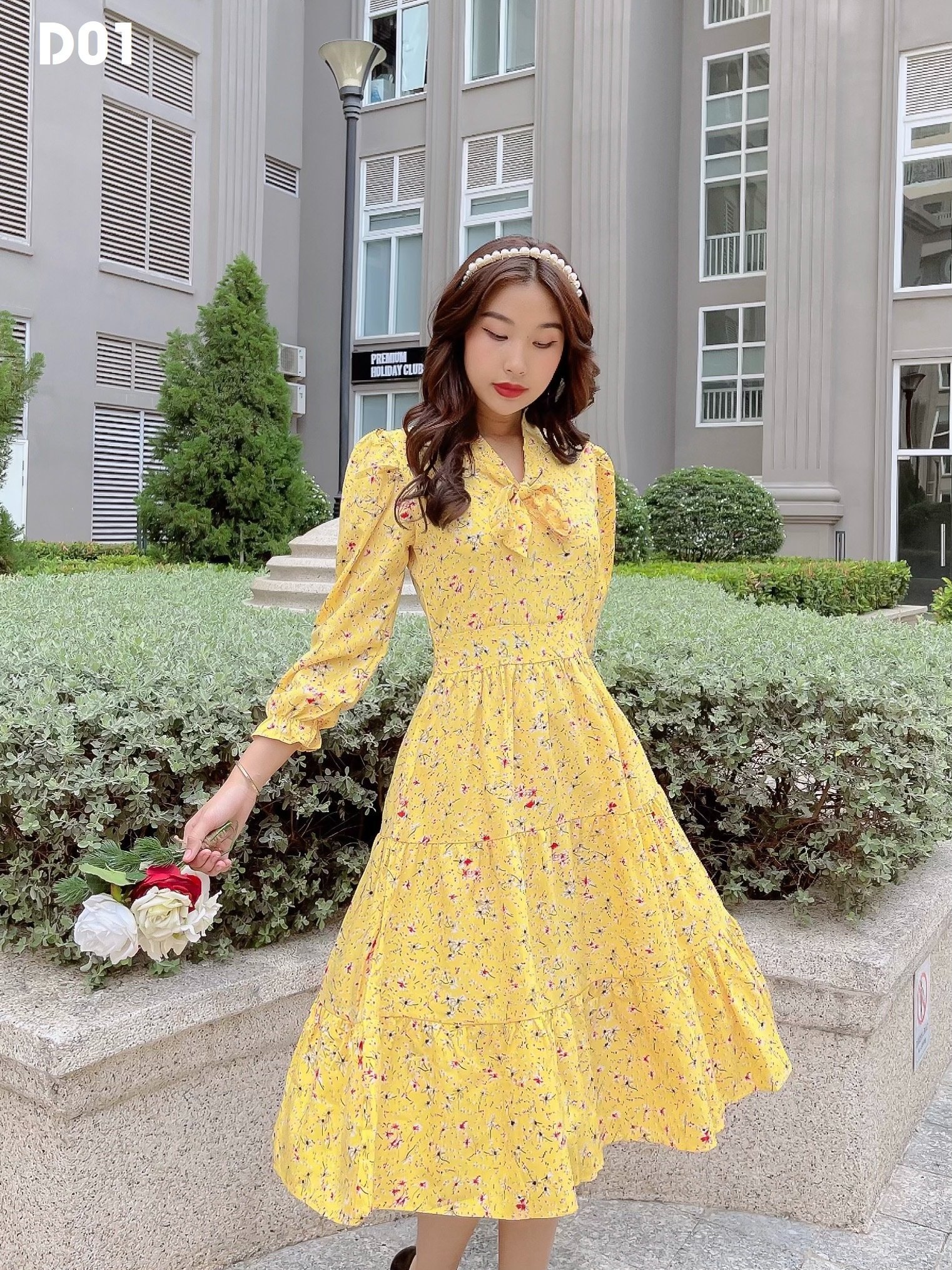 Đầm lua hoa nhí vàng