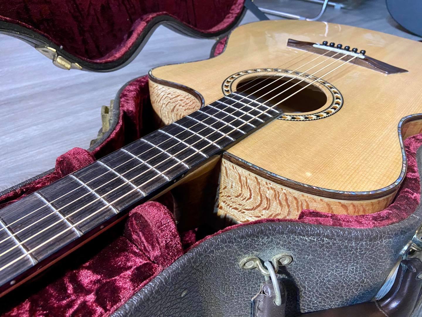 [HCM]Đàn Guitar Acoustic Gỗ Sồi Pháp full solid Bảo hành 24 tháng