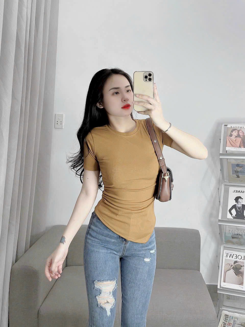 Áo thun ôm nữ Gân QC cổ tròn tay ngắn vạt xéo nhún eo