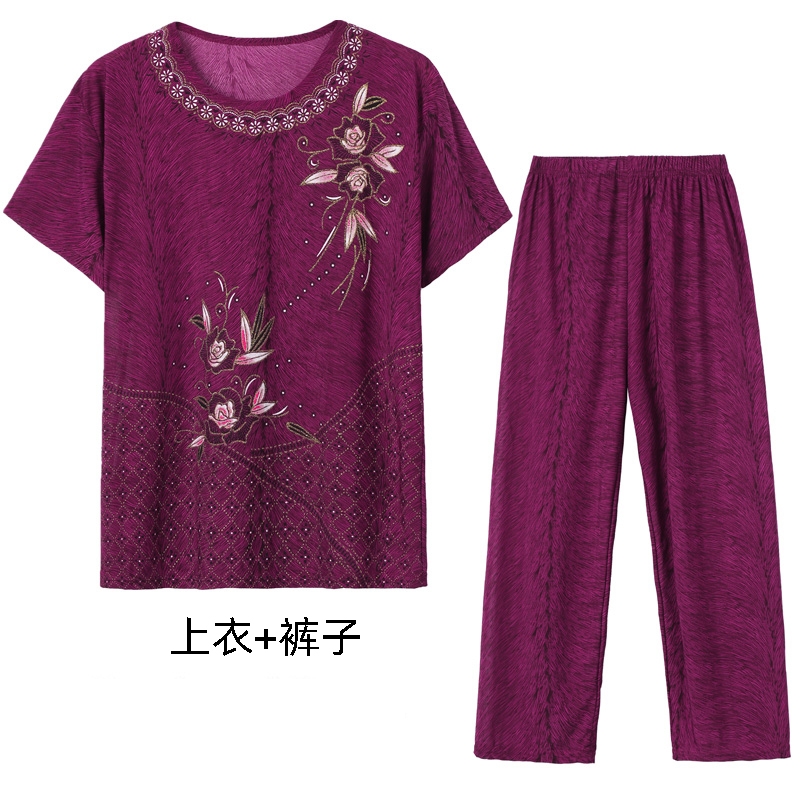 Bộ đồ nữ trung niên mặc nhà