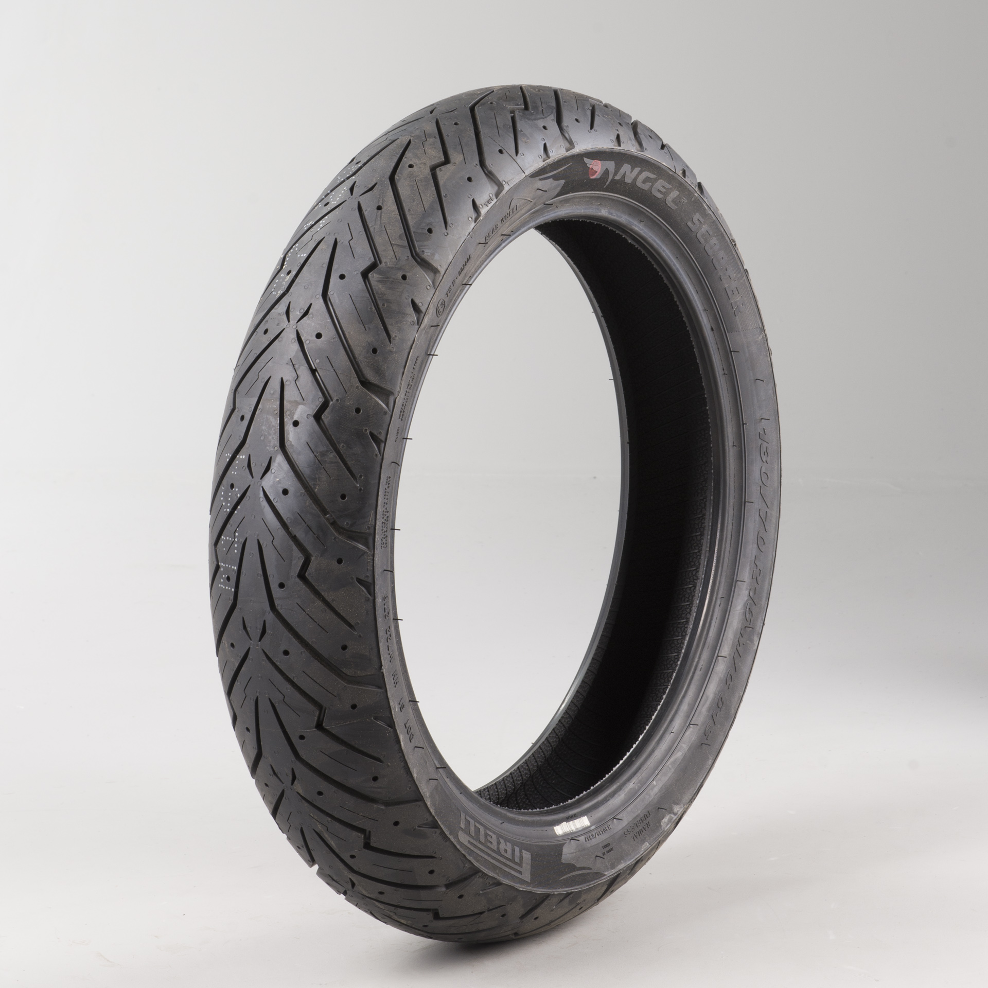 Tires Pirelli 110/70-14 Angel scooter