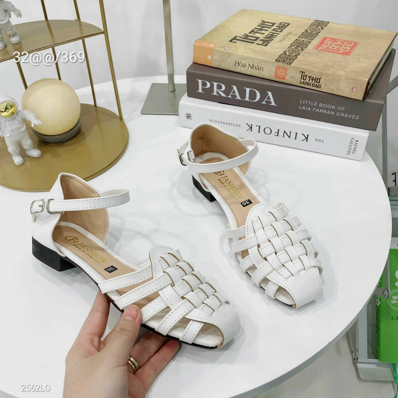 GIÀY SANDAL NỮ BÍT CARÔ