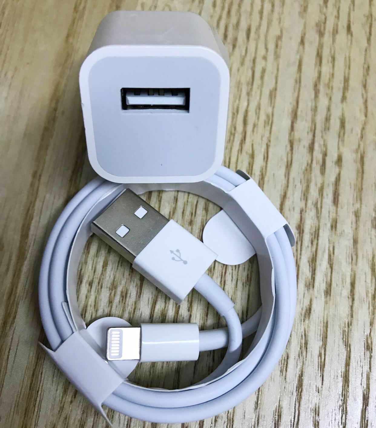 Bộ sạc IPHONE + kèm cáp Lightning Chất lượng chính hãng