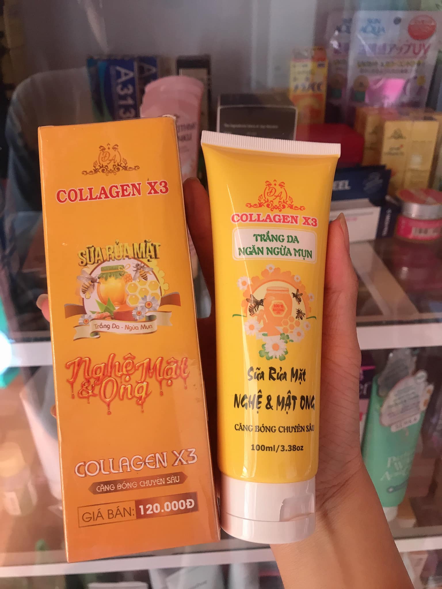 Sữa rửa mặt collagen X3 nghệ mật ong