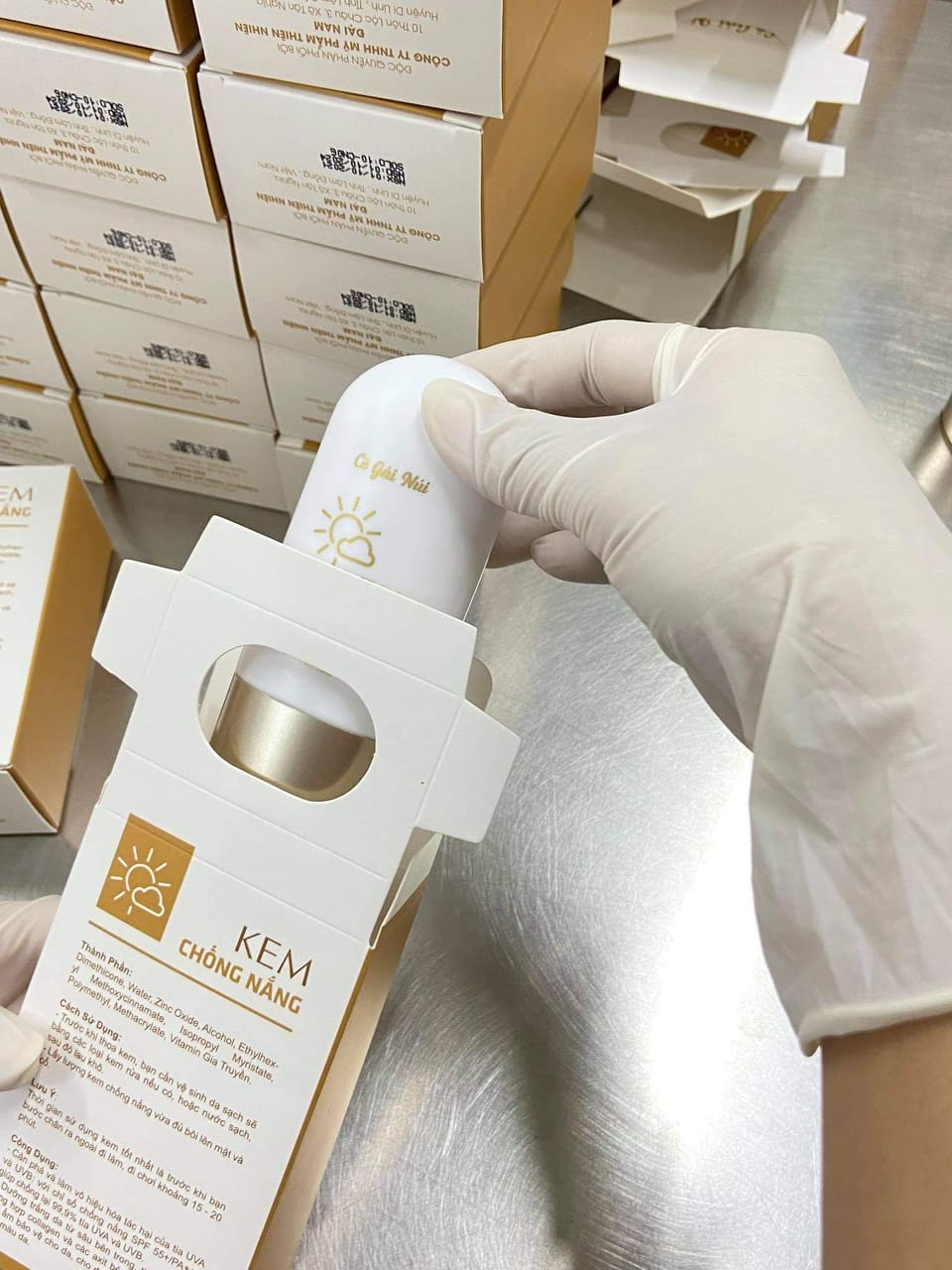 KEM CHỐNG NẮNG SPF 55+/PA+++