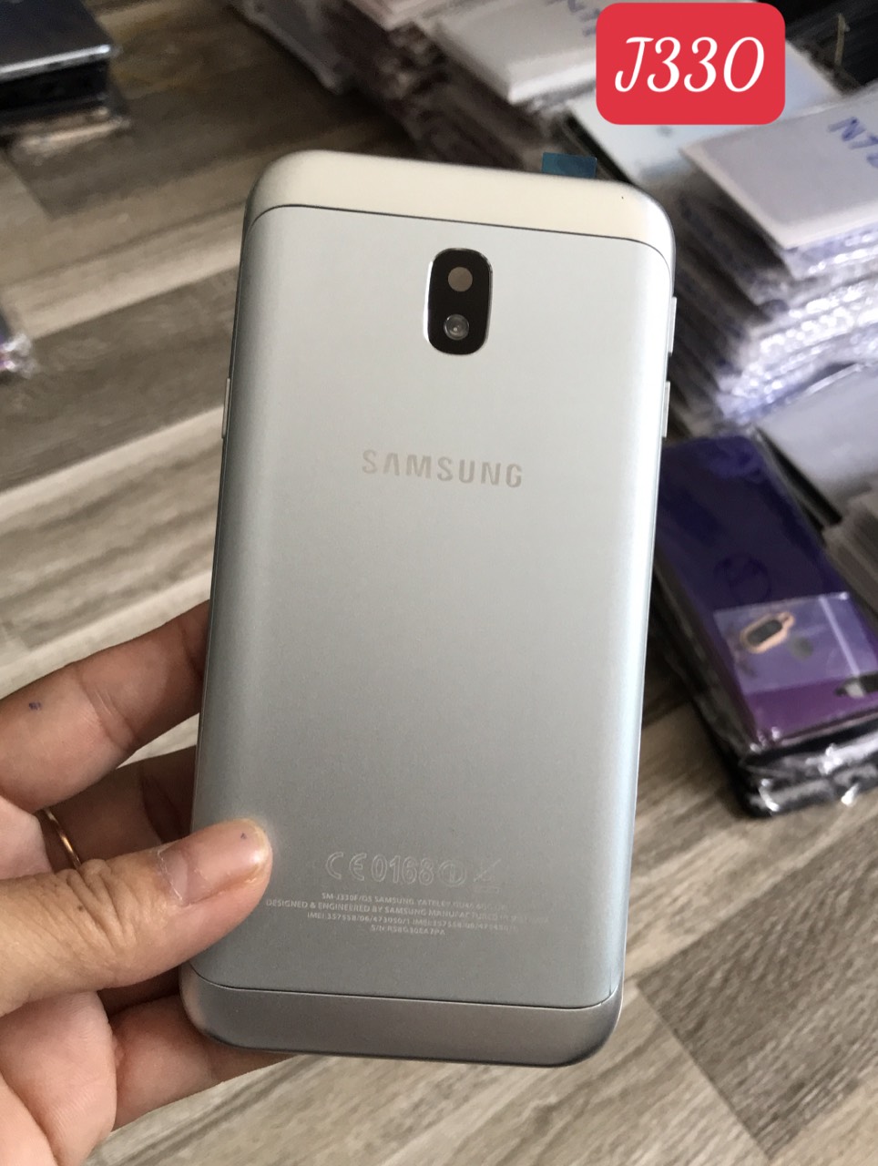 Bộ Vỏ + Sườn Samsung Galaxy J3 Pro (J330)