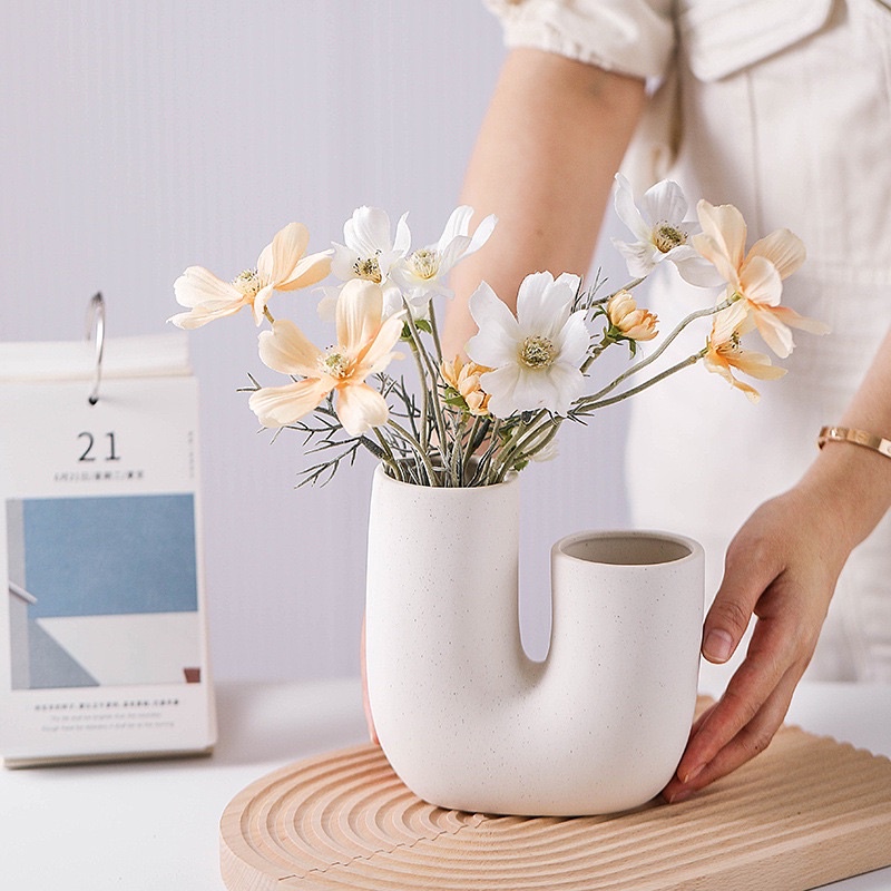 Bình gốm uốn lượn nghệ thuật trang trí Bắc Âu