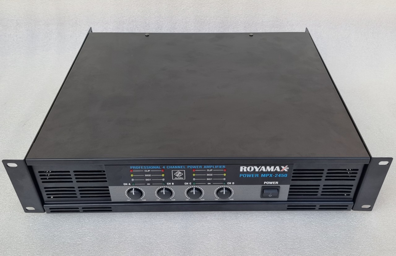 Cục đẩy 4 kênh 24 sò nguồn xung ROYAMAX