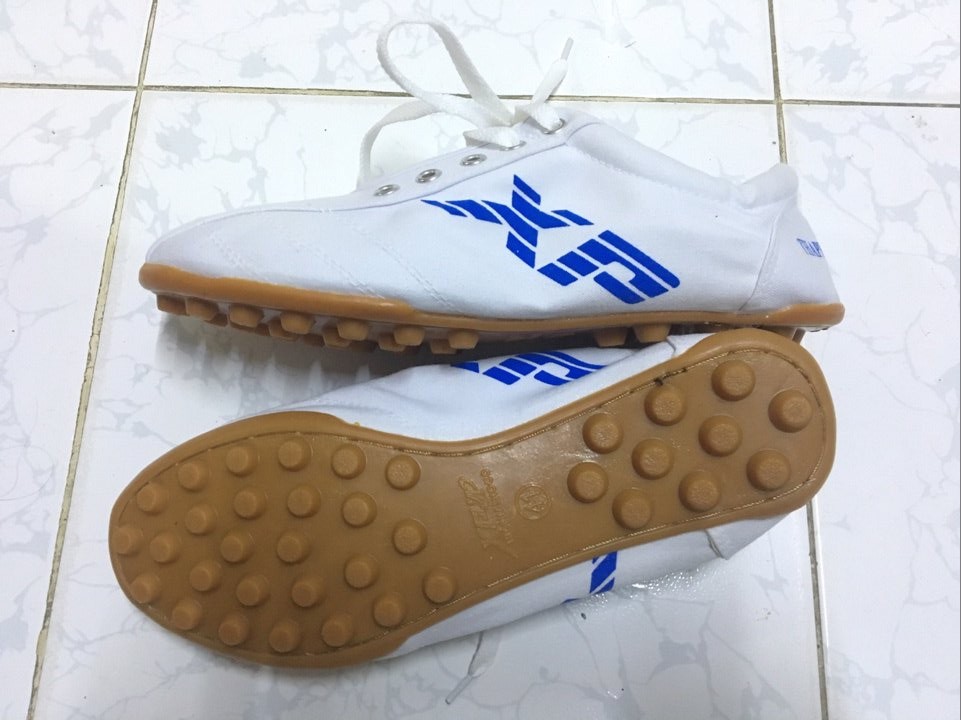 [HCM]GIÀY BATA ĐINH SÂN CỎ NHÂN TẠO GIÀY VẢI ĐÁ BÓNG