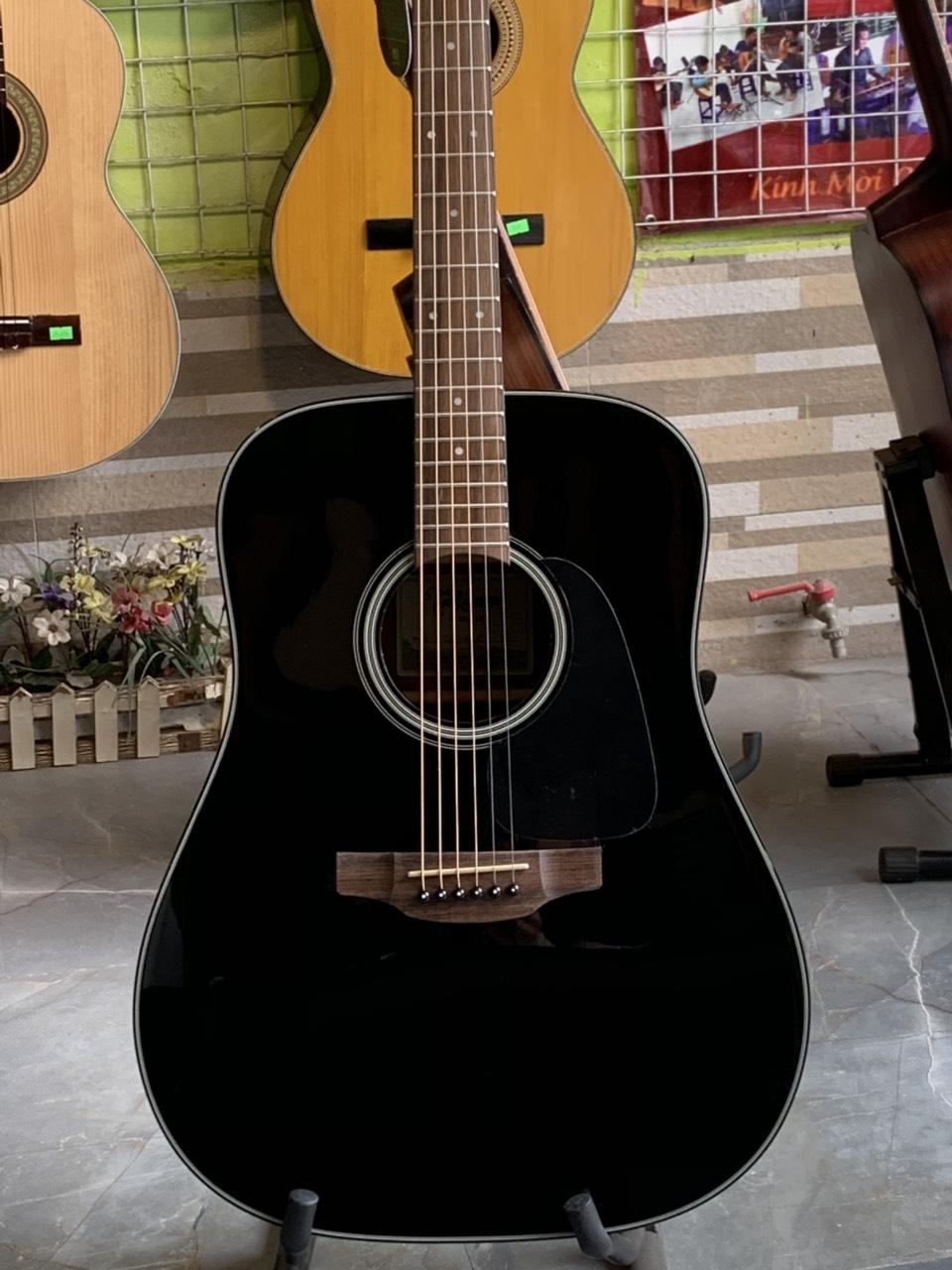 Đàn guitar Takamine D2D