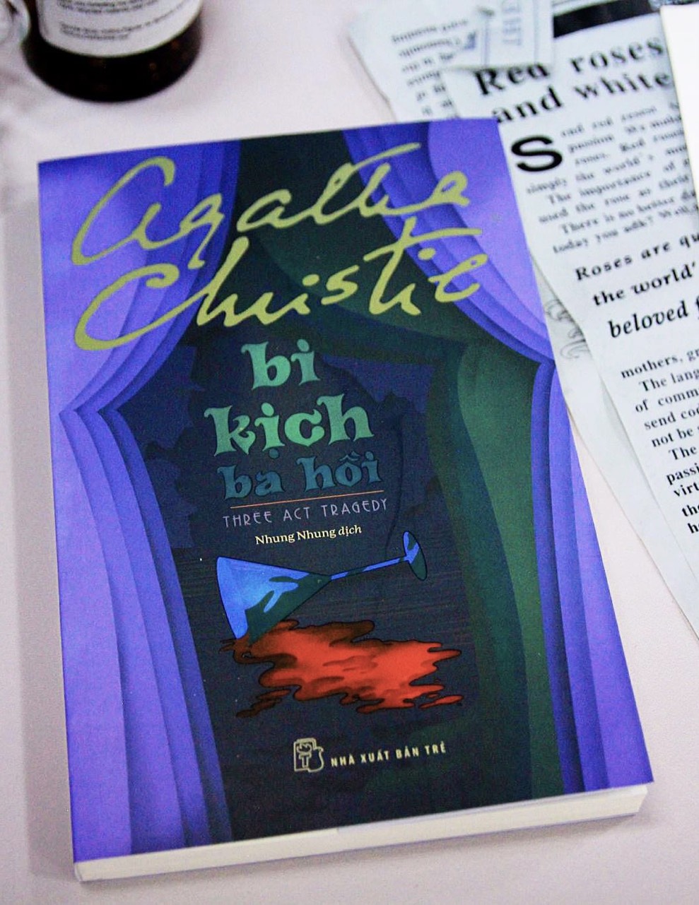 Sách NXB Trẻ. Bi kịch ba hồi (Agatha Christie)
