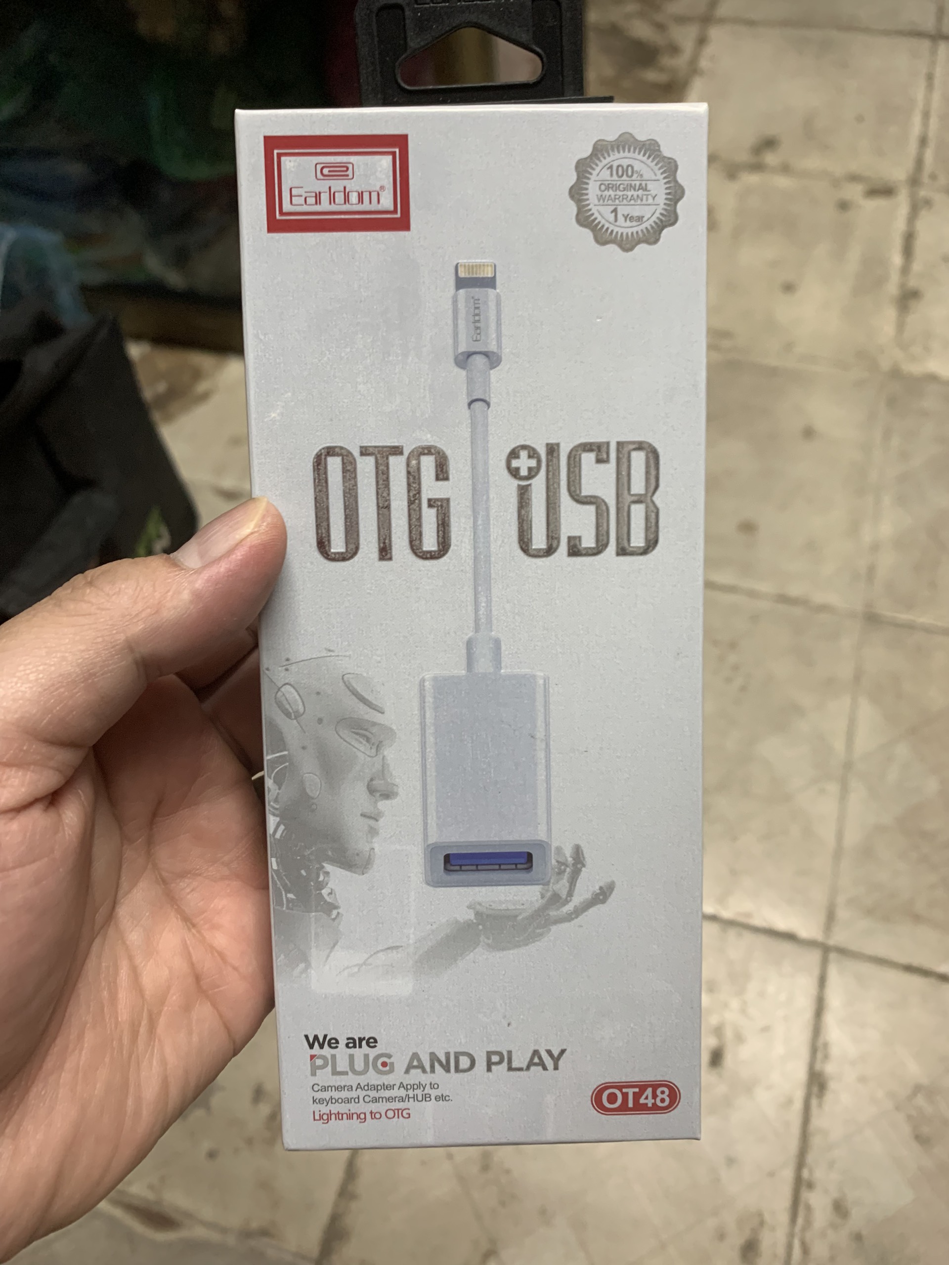 Rắc chuyển đổi Jack OTG cho Iphone, Ipad sang Usb Earldom OT48