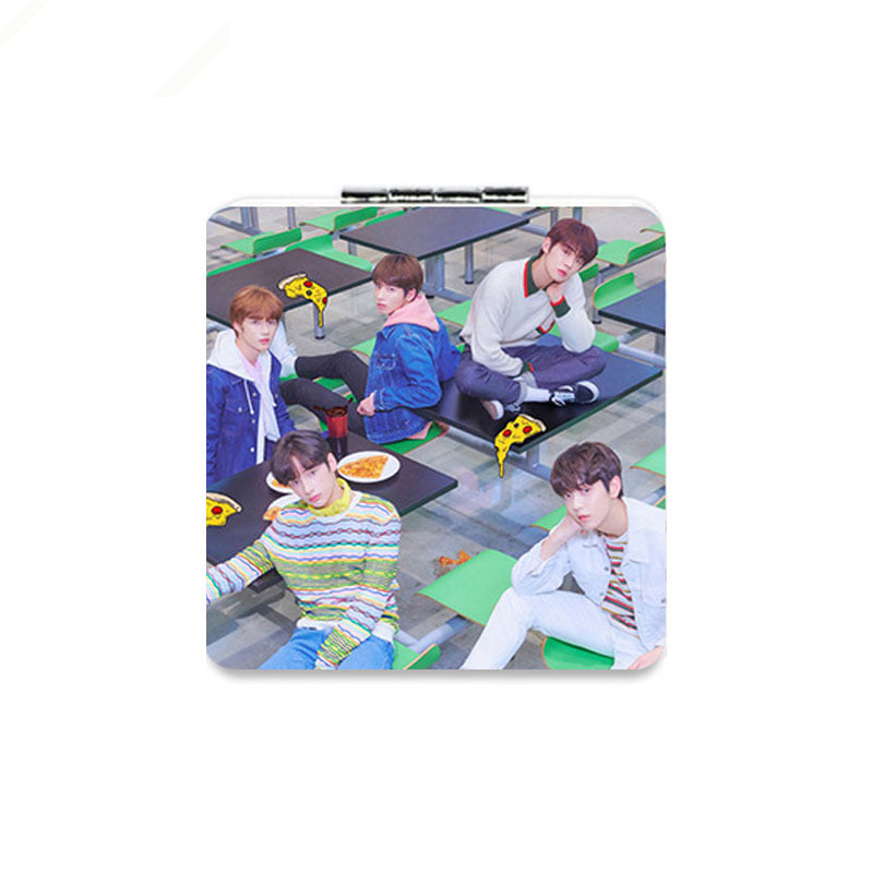 Gương mini bỏ túi TXT