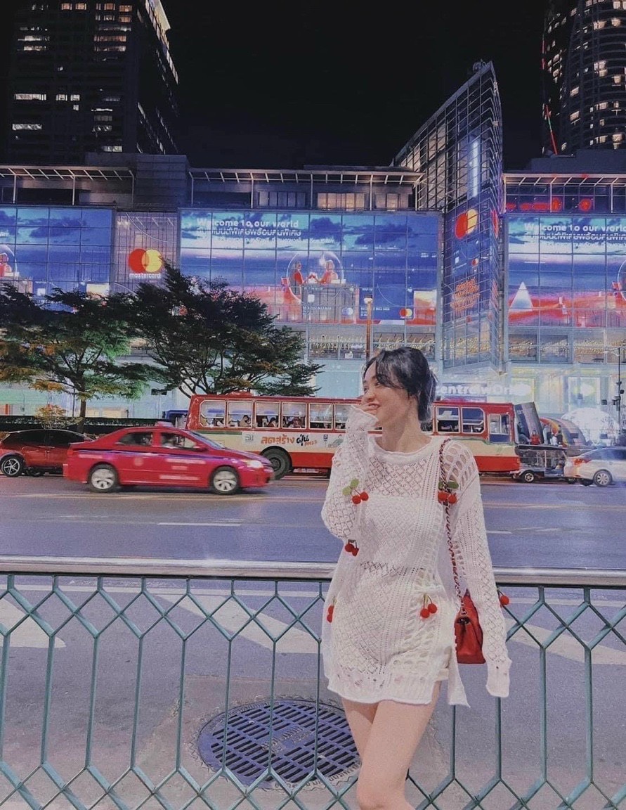 Áo len lưới cherry oversize form rộng siêu hot