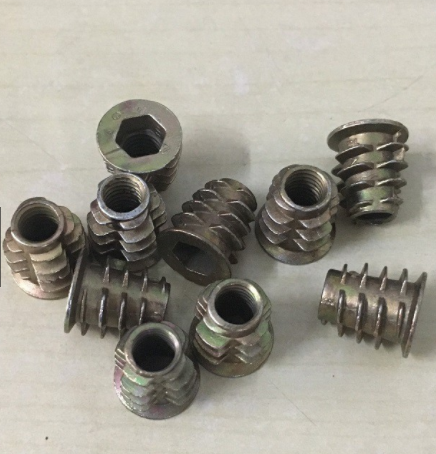 ỐC CẤY CÓ TAI, TÁN CẤY GỖ - ỐC CẤY GỖ CÓ VÀNH ( Bịch 50 Con )