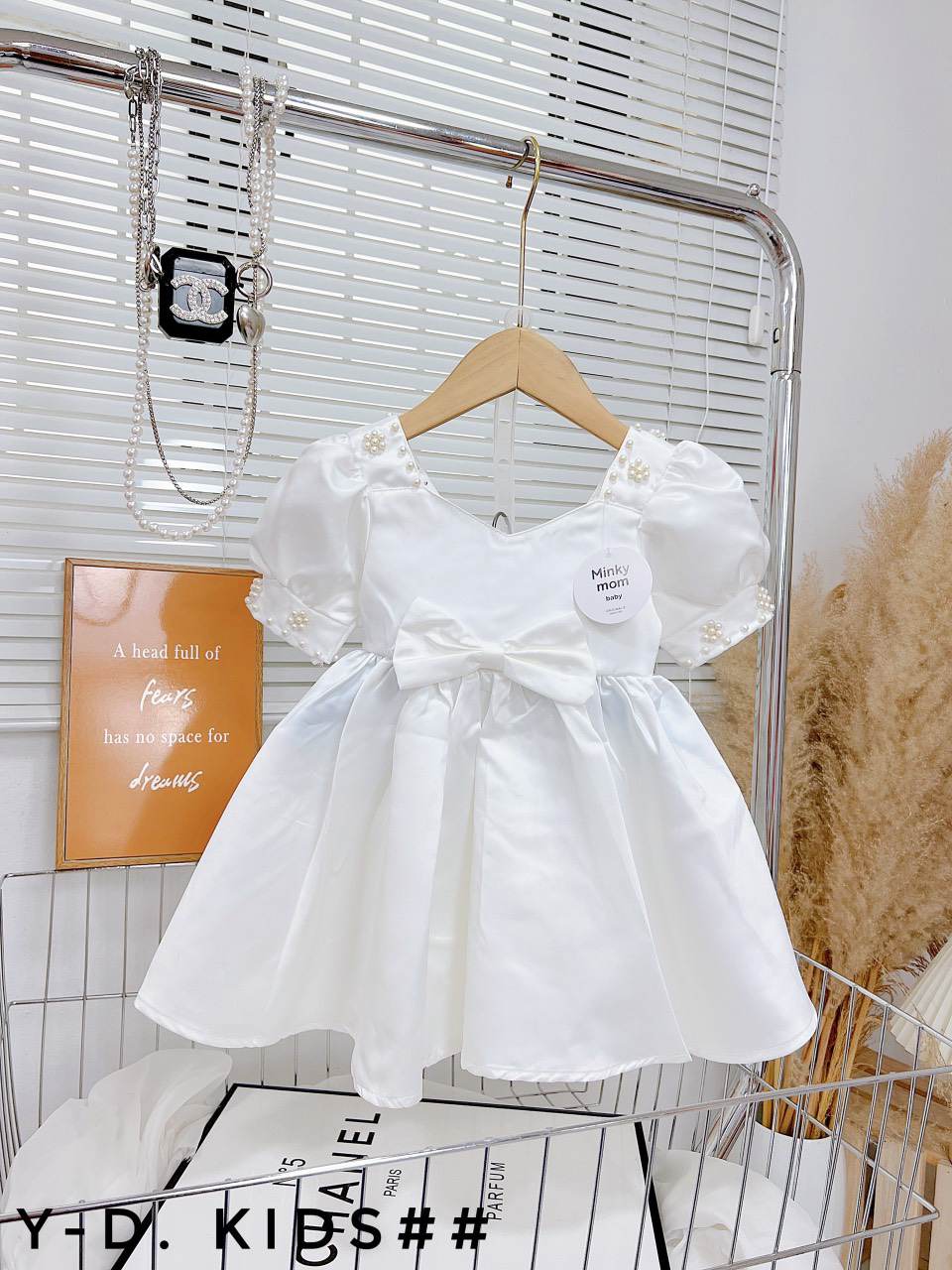 Váy công chúa lụa nơ tay bồng cho gái yêu