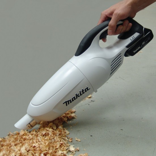Máy hút bụi dùng pin Makita CL100DZ