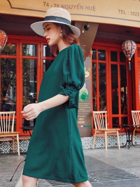 Đầm xanh lính tay nút bọc