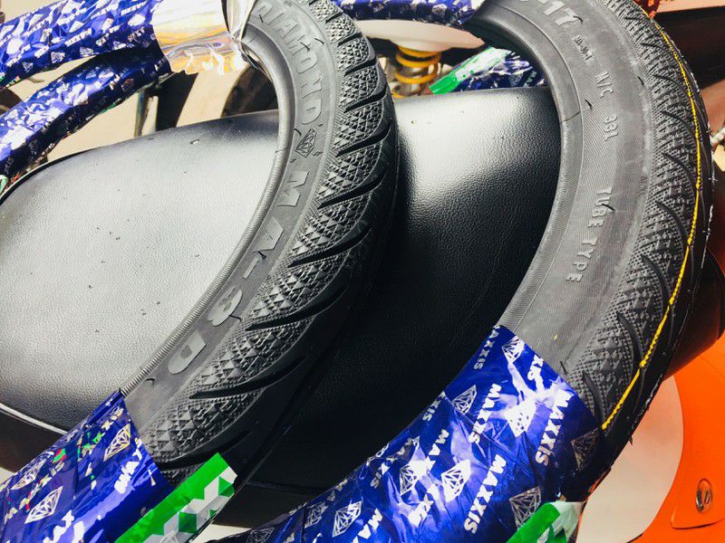 lốp maxxis 2.25-17 sài ruột