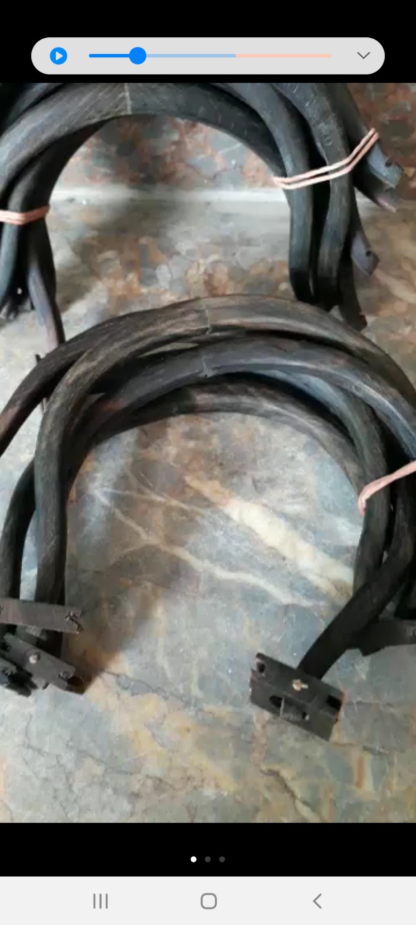 Combo 2 cầu góc mun có tai cho lồng chim
