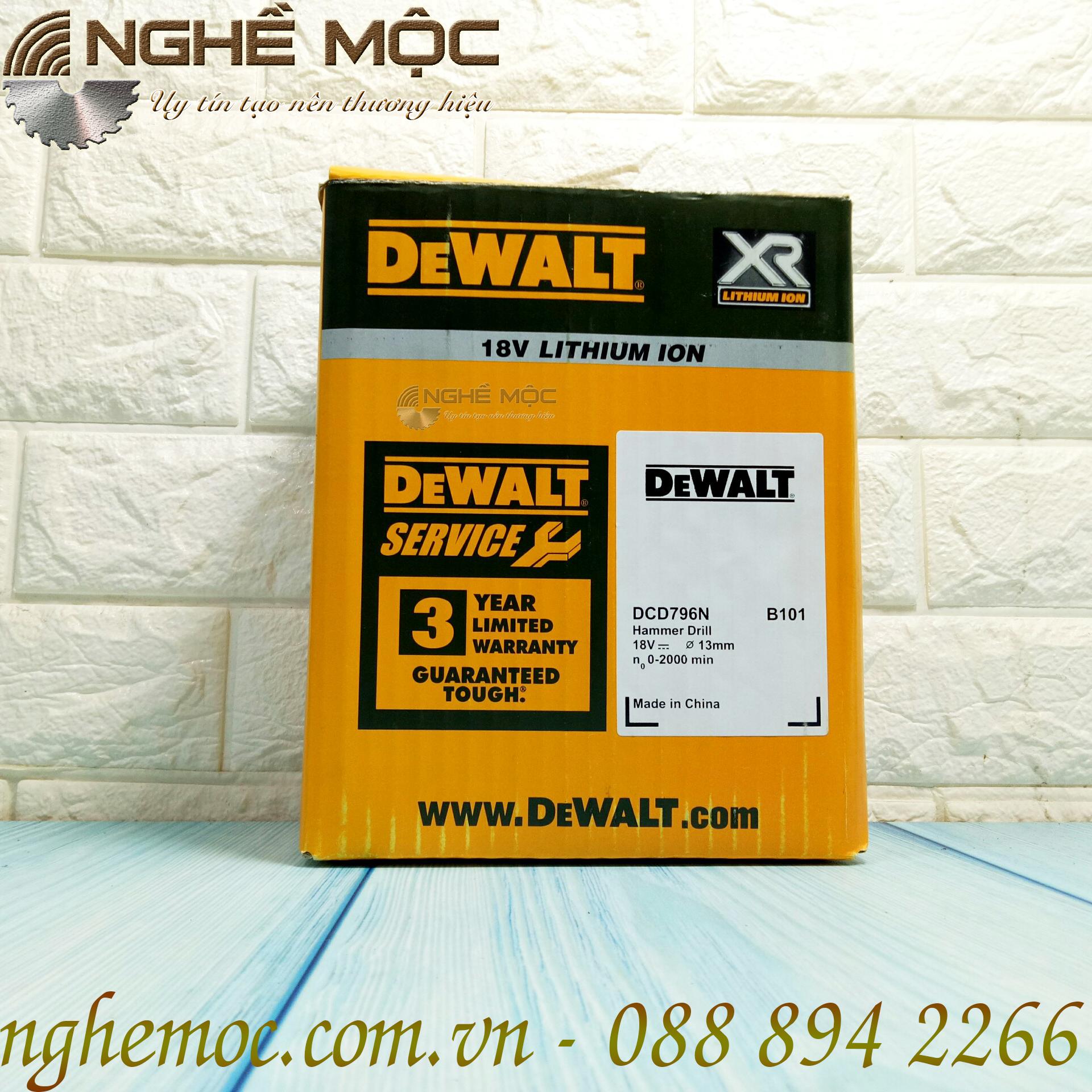 Dewalt DCD796 Máy khoan vặn vít động lực 18V 796