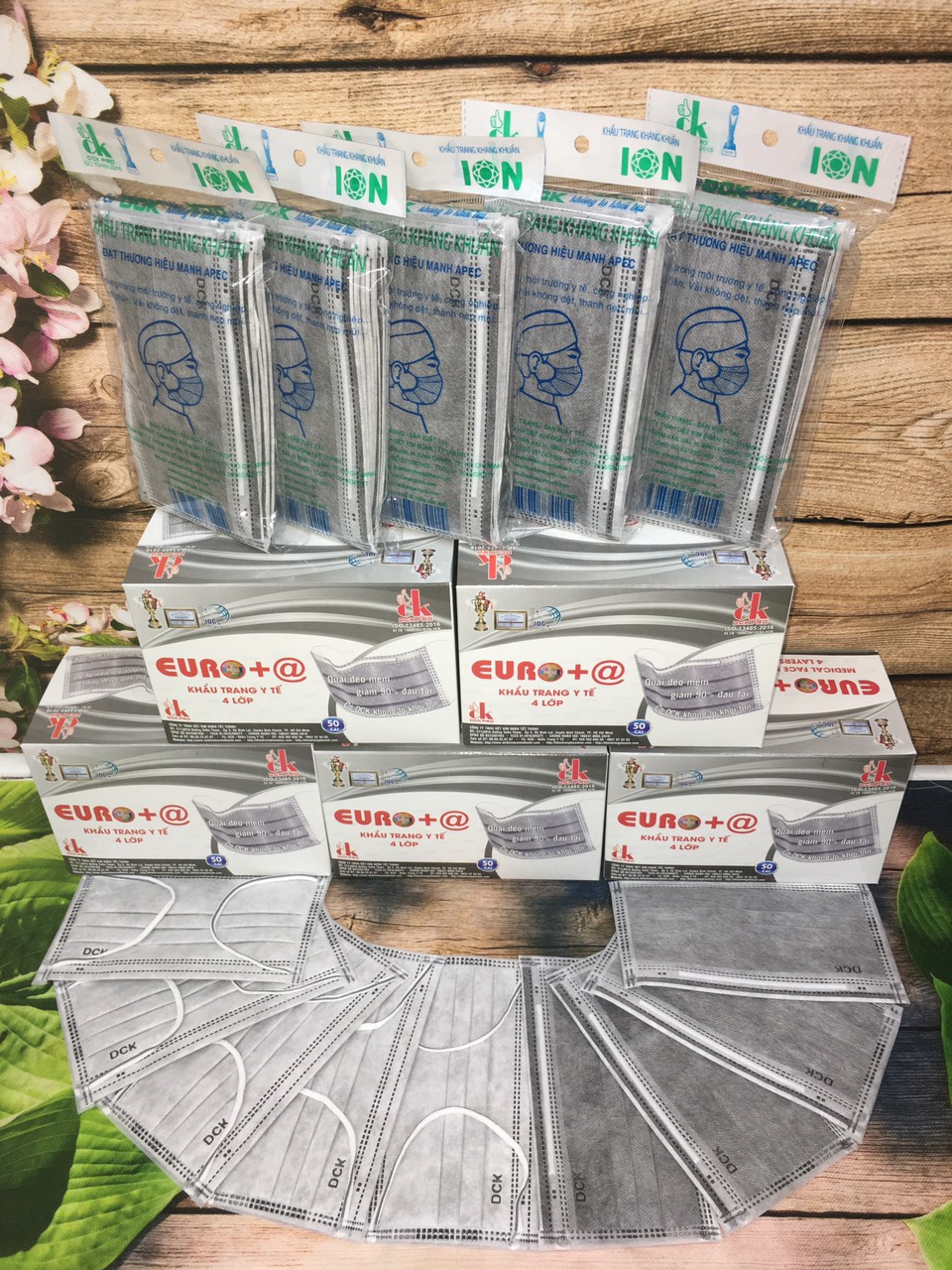 Khẩu Trang Y Tế Euro+@ Xám 4 Lớp