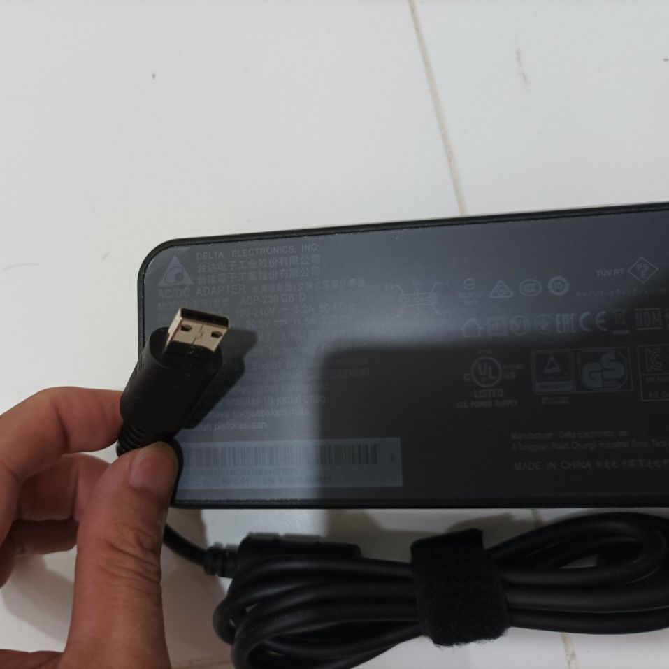 Sạc dành cho laptop gaming msi ge66 ge76 raider 230w usb tip