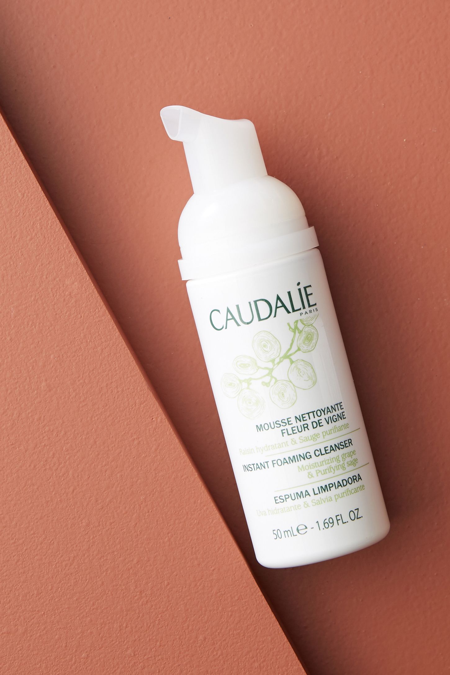 Sữa rửa mặt Caudalie Instant Foaming Cleanser