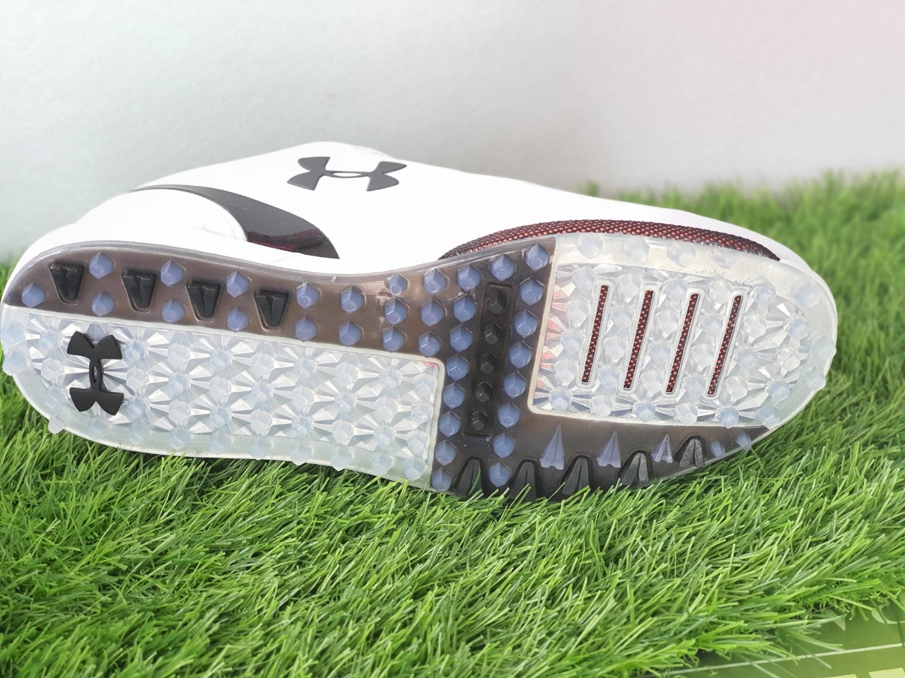 Giày Under Amour chất lượng cao cấp.. Giày Golf Under Amour.