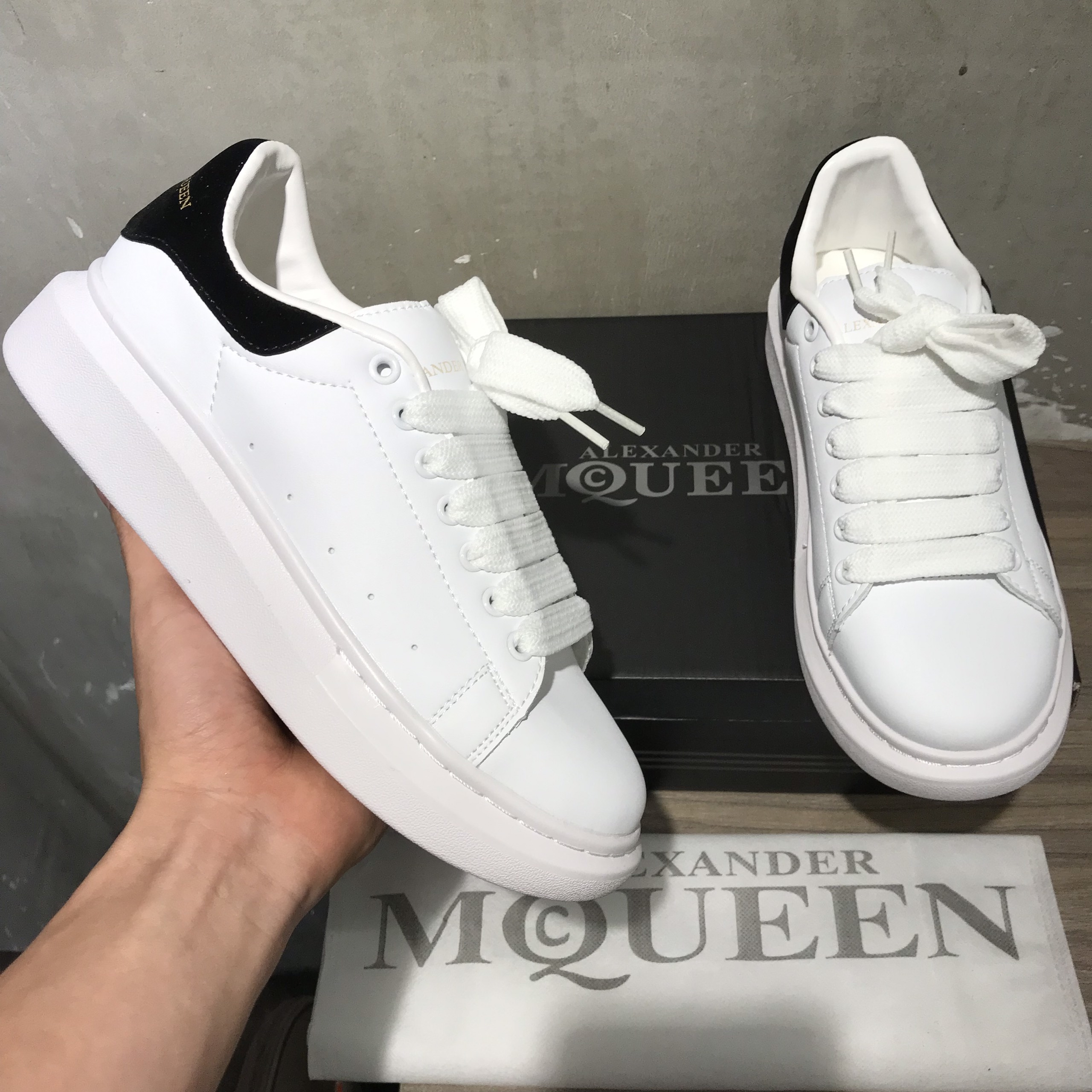 Giày Sneaker Nữ Hoàng Alex MCQueenn Trắng gót đen ( Full box)