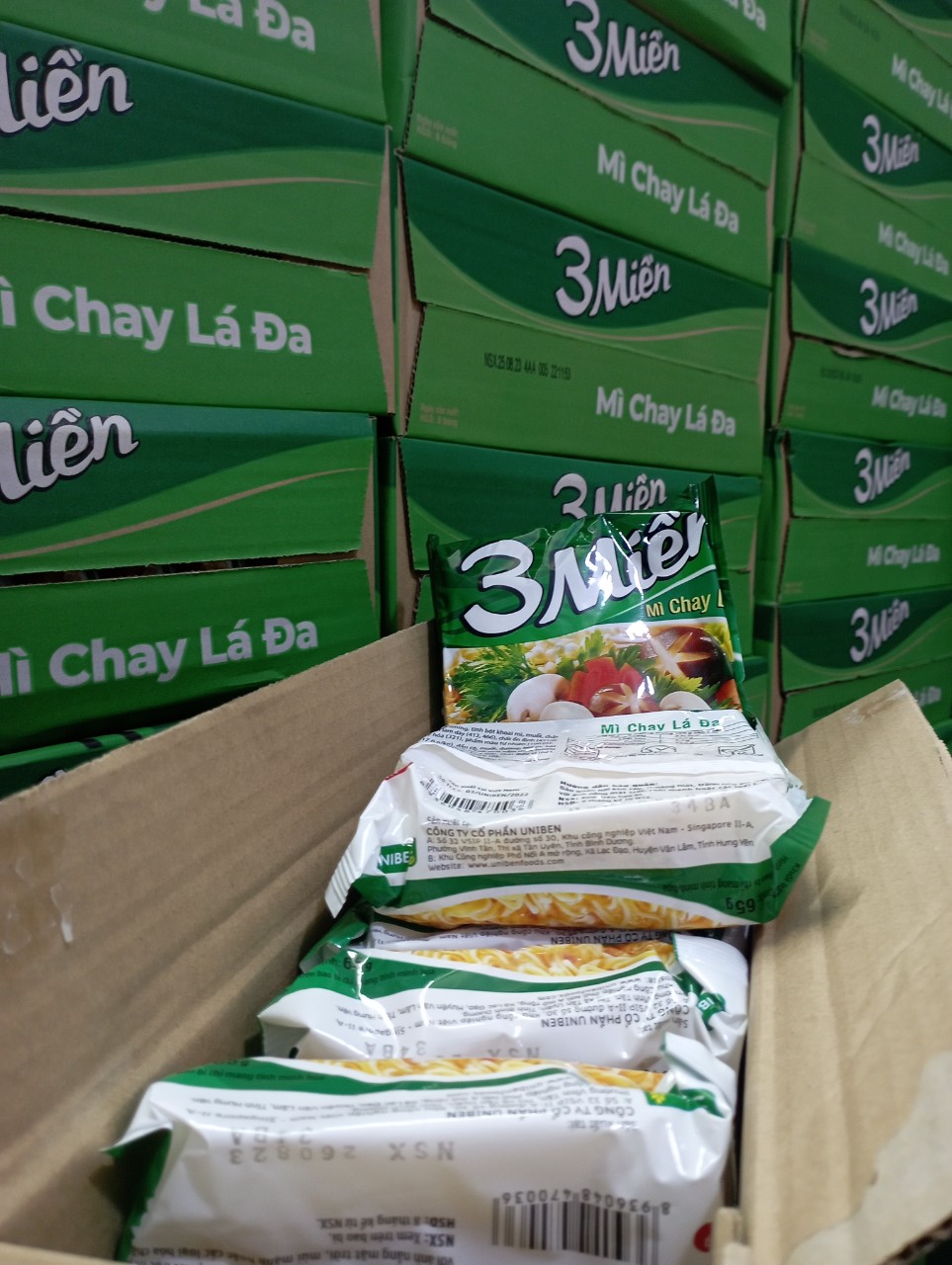 Thùng 30 gói mì chay lá đa 3 Miền 65g