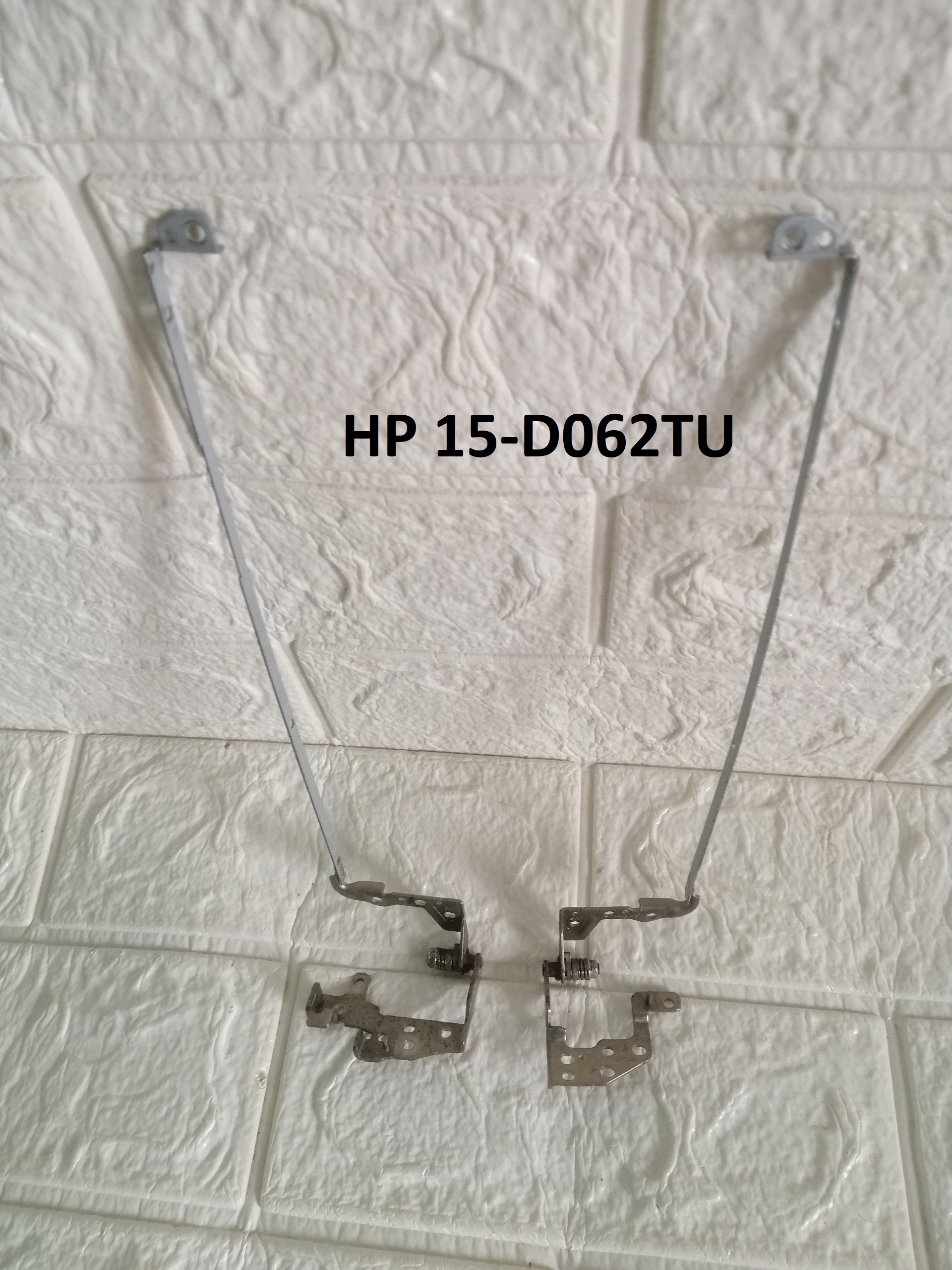 Bản lề laptop hp 15-d062tu