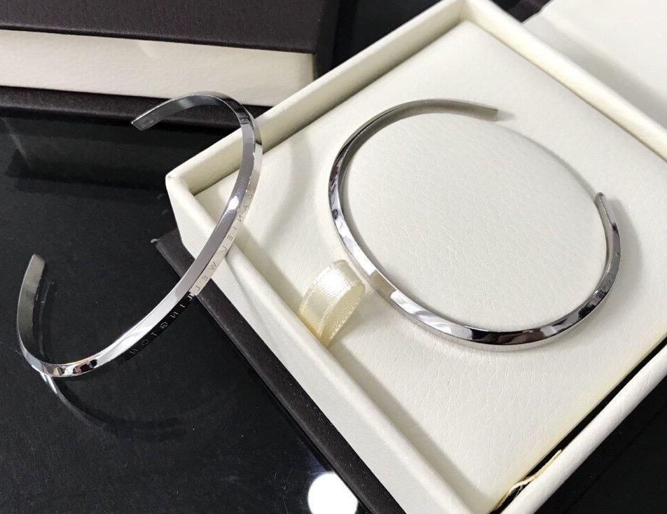 vòng cuff titanium thời trang không phai màu mẫu mới