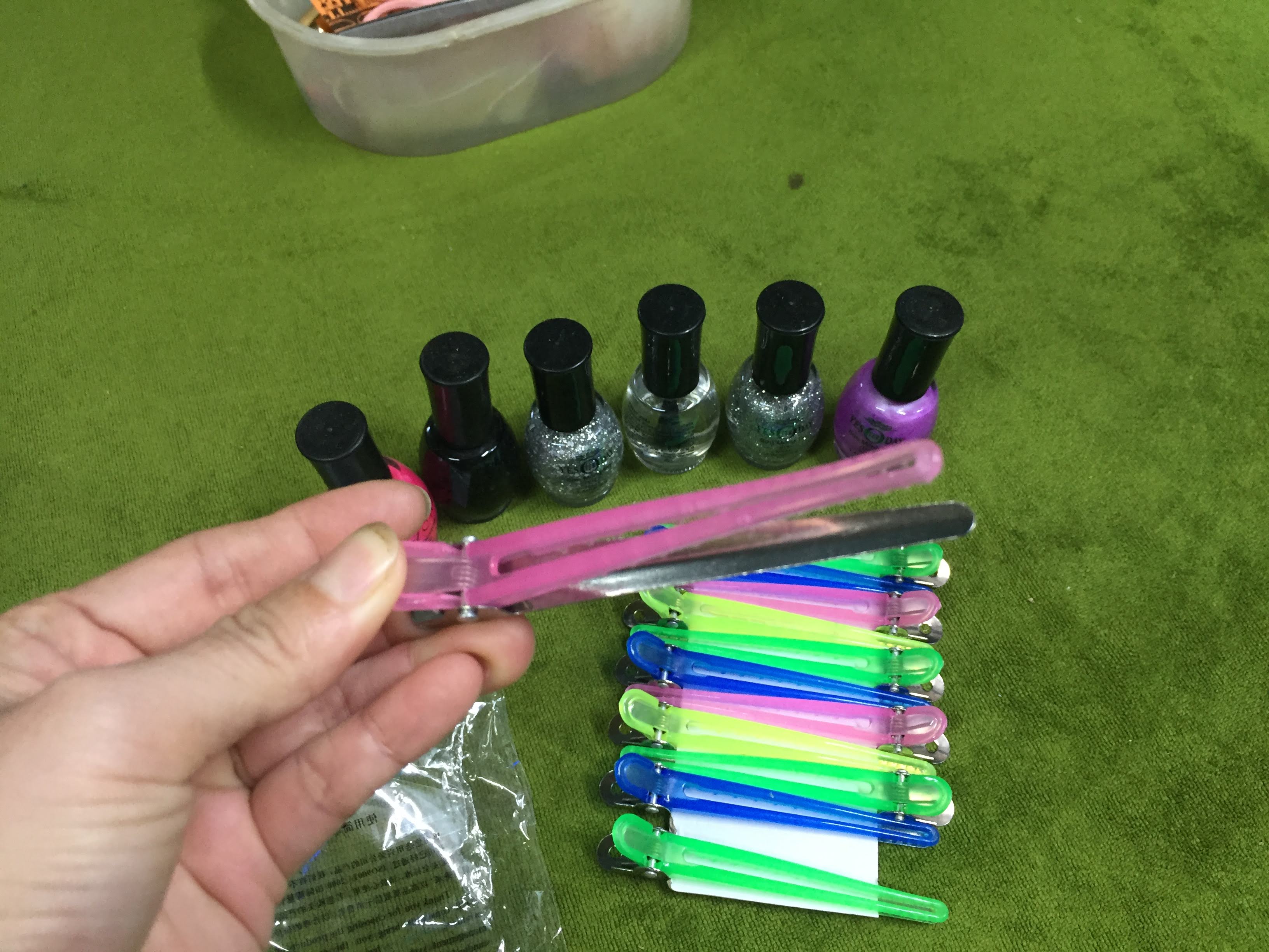 Vỉ kẹp vịt Beaudy 12 cây