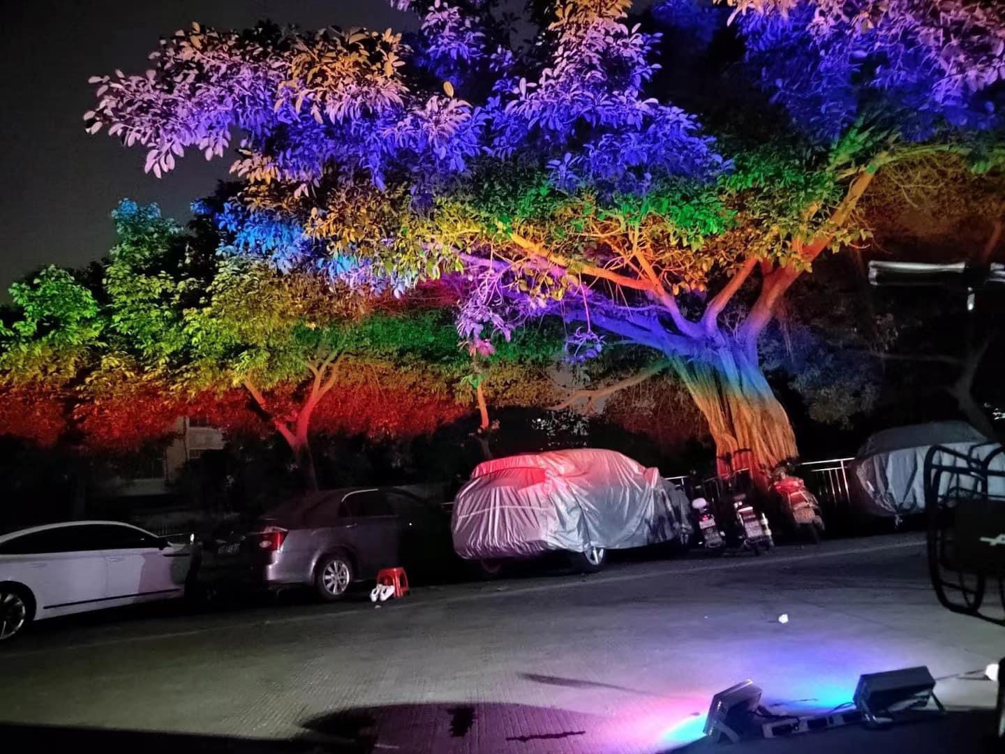 Đèn chiếu cây ngoài trời 7 màu cầu vồng chống nước, đèn pha hắt chiếu cây đổi màu rgb,màu xanh,vàng,đỏ siêu sáng