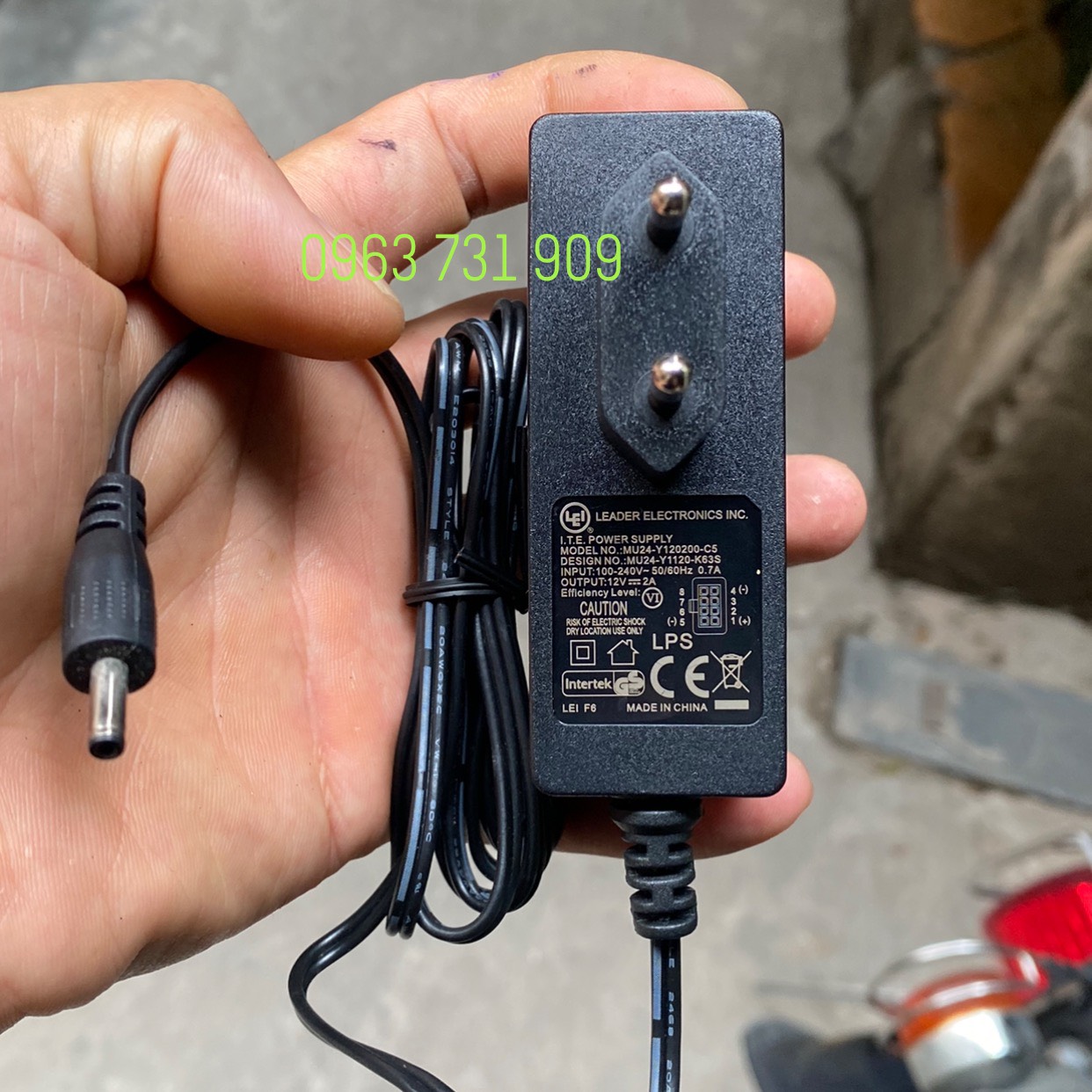 Sạc laptop Hansung 12v 2A