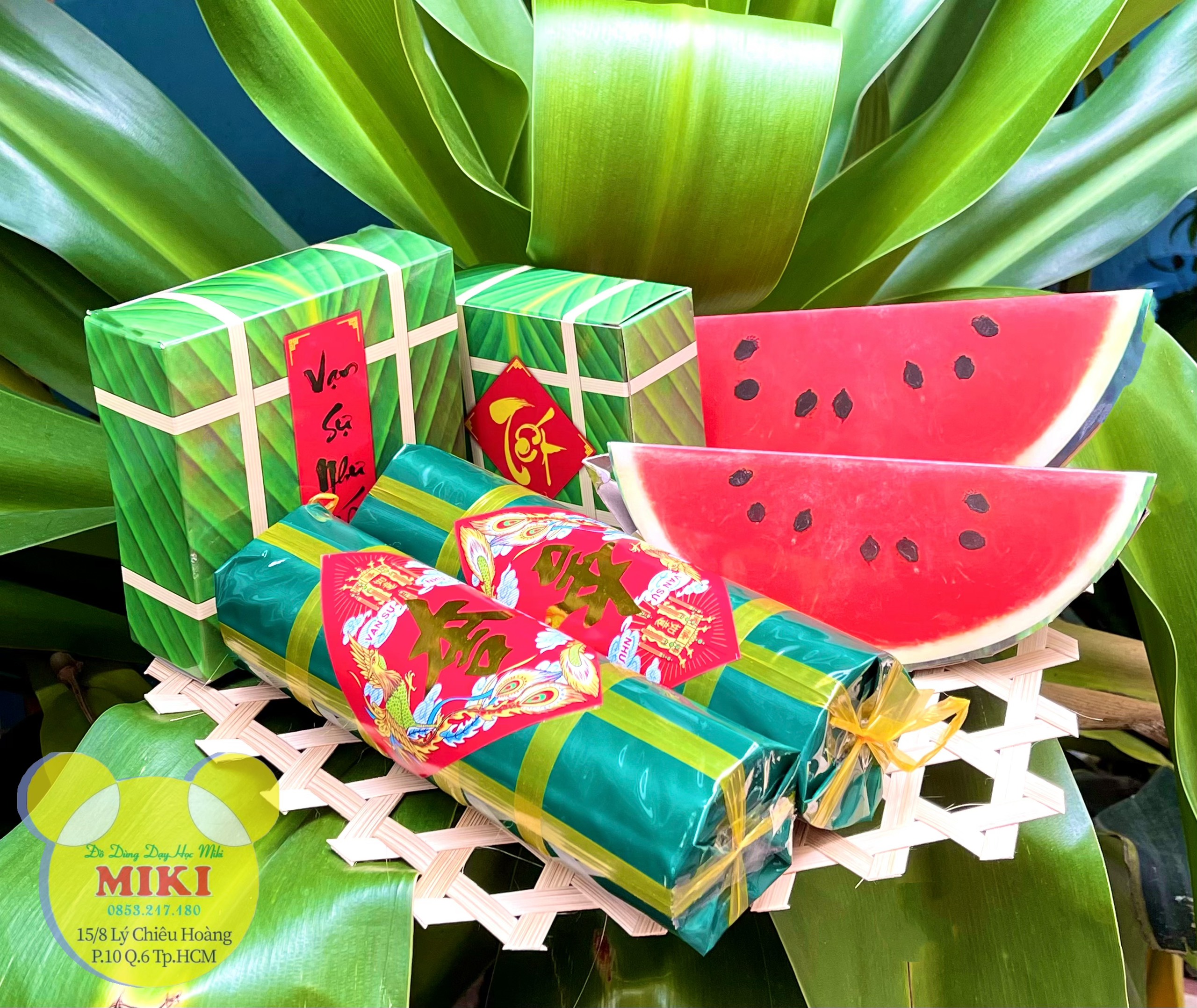 COMBO 6 MÓN ( 2 BÁNH CHƯNG, 2 BÁNH TÉT, 2 DƯA HẤU ) TRANG TRÍ TẾT