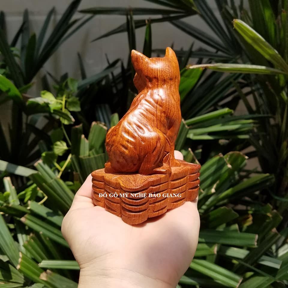 Tượng con mèo gỗ hương